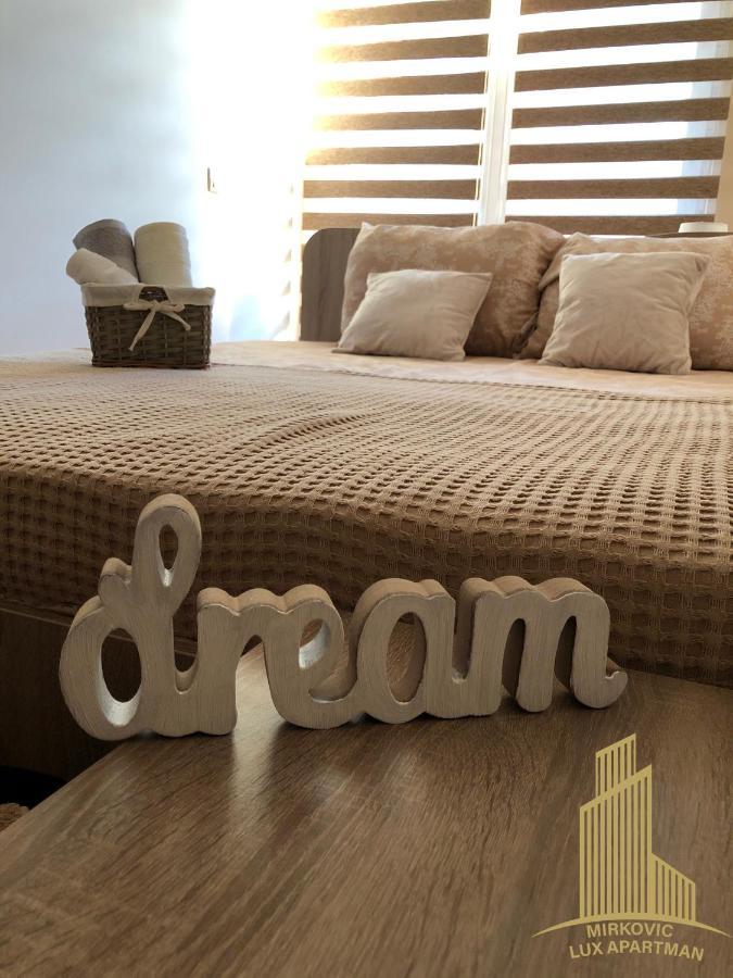 Mirkovic Lux Apartman Ni Екстериор снимка