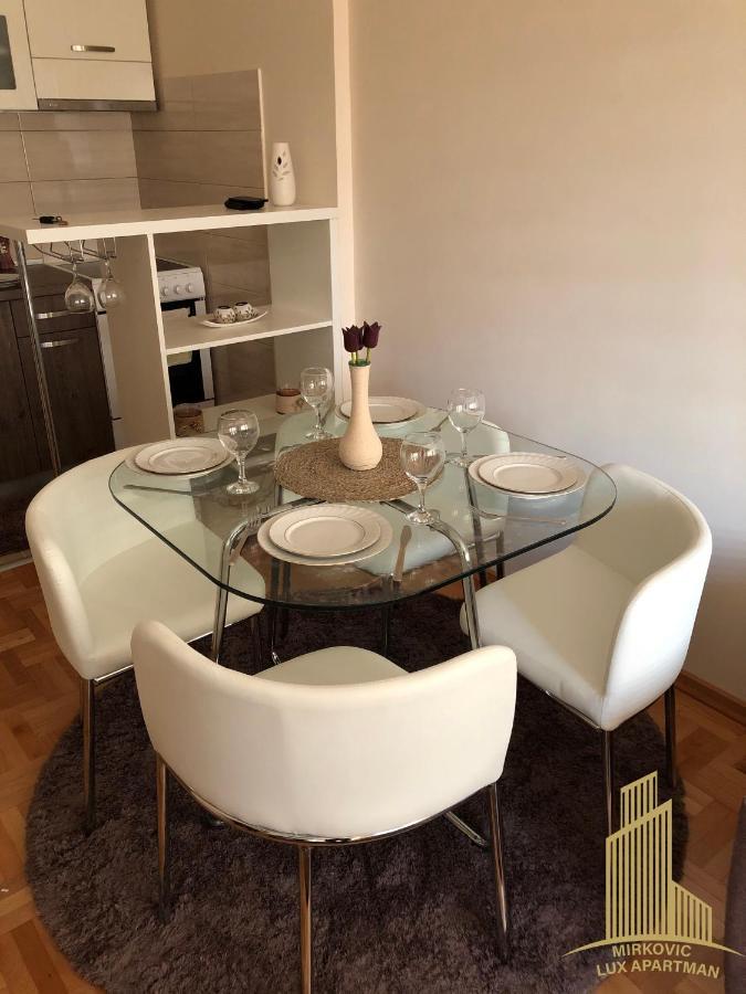 Mirkovic Lux Apartman Ni Екстериор снимка