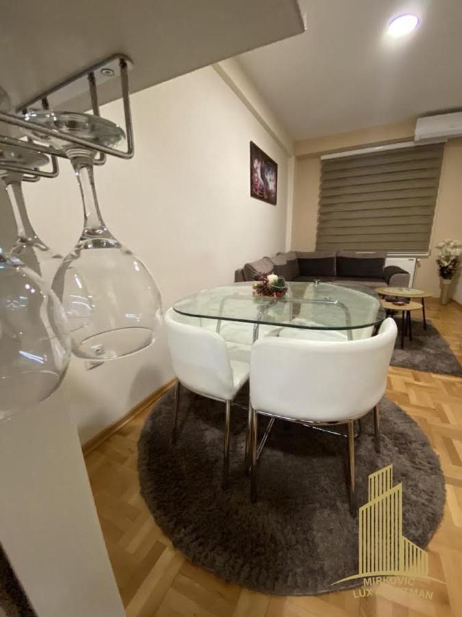 Mirkovic Lux Apartman Ni Екстериор снимка